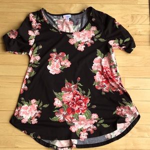 Ladies size medium LaLaRoe classic T